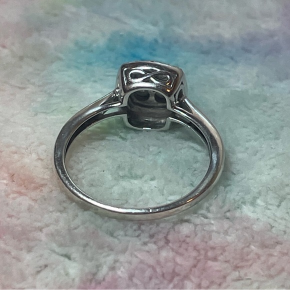 Allure Gems Diamond Cluster Sterling Silver Ring Size 7 - Picture 11 of 13